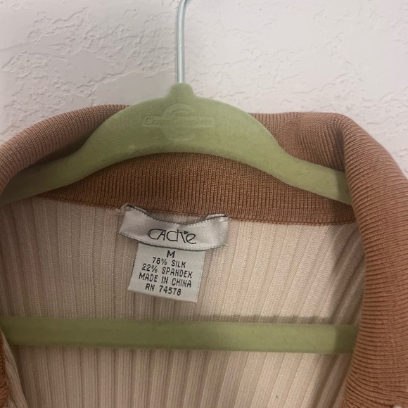 Sweater - Picture 3 of 6